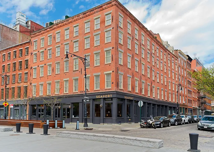 33 , City, Seaport